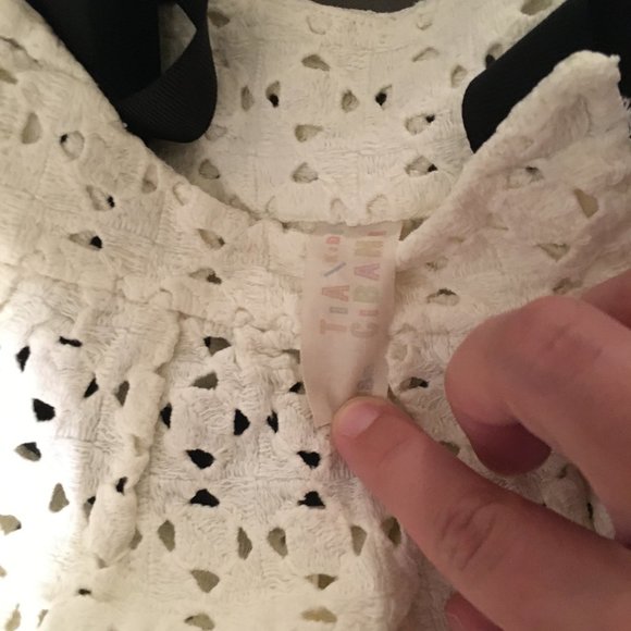 Tia Cibani Ecru Eyelet Baby Bloomer - Size 18 months - Picture 3 of 5